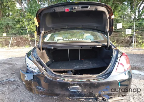 2015 Mercedes-Benz C 300 Luxury/Sport from USA, damaged, VIN 55SWF4JB4FU092156